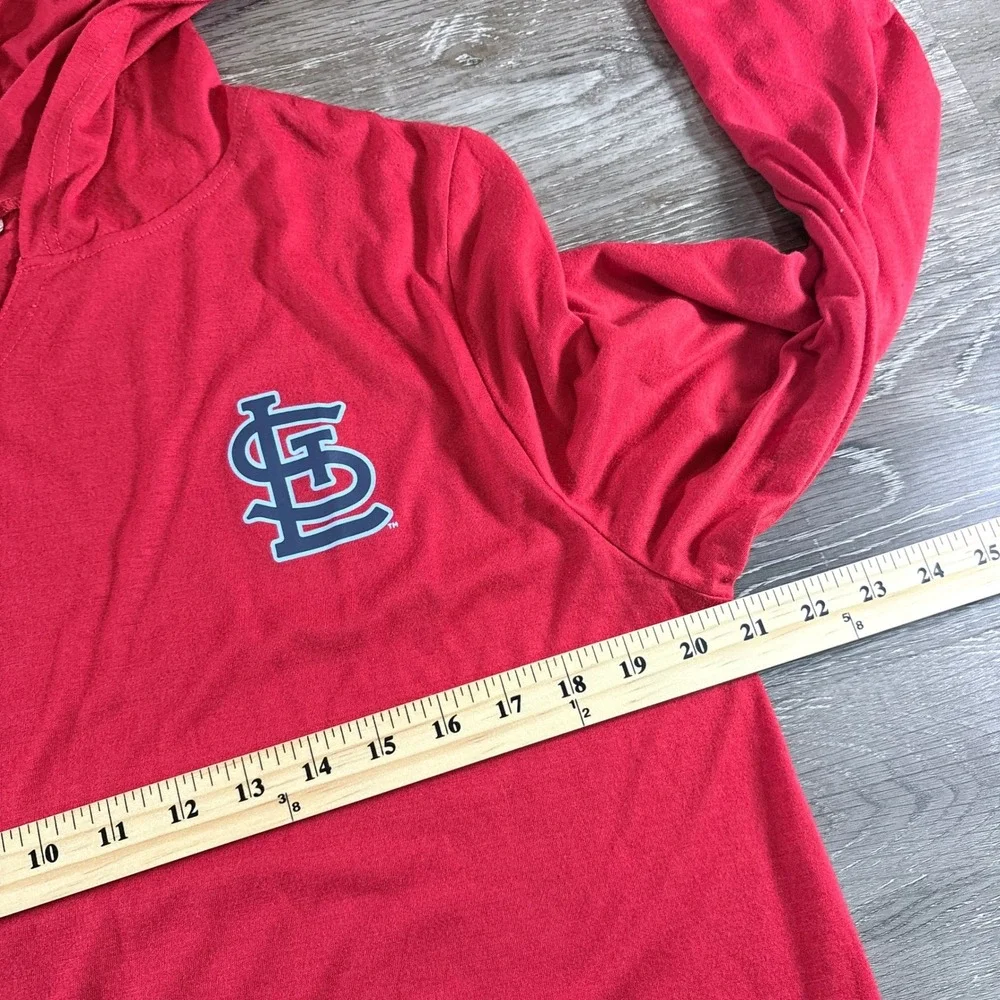 St.‎ Louis Cardinals Lightweight Hoodie Size XL Cardinals down the Sleeve